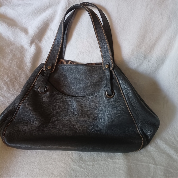 Elegant Gray Leather Bag. - Picture 5 of 8
